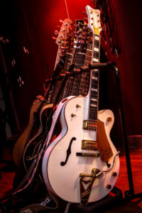 Guitarra electrica del tipo Gretsch White Falcon