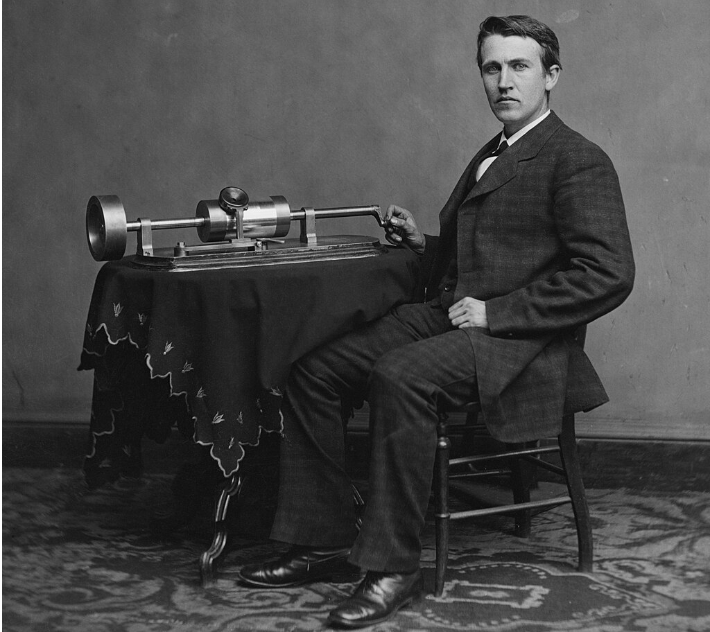 El fonógrafo es un antepasado del tocadiscos