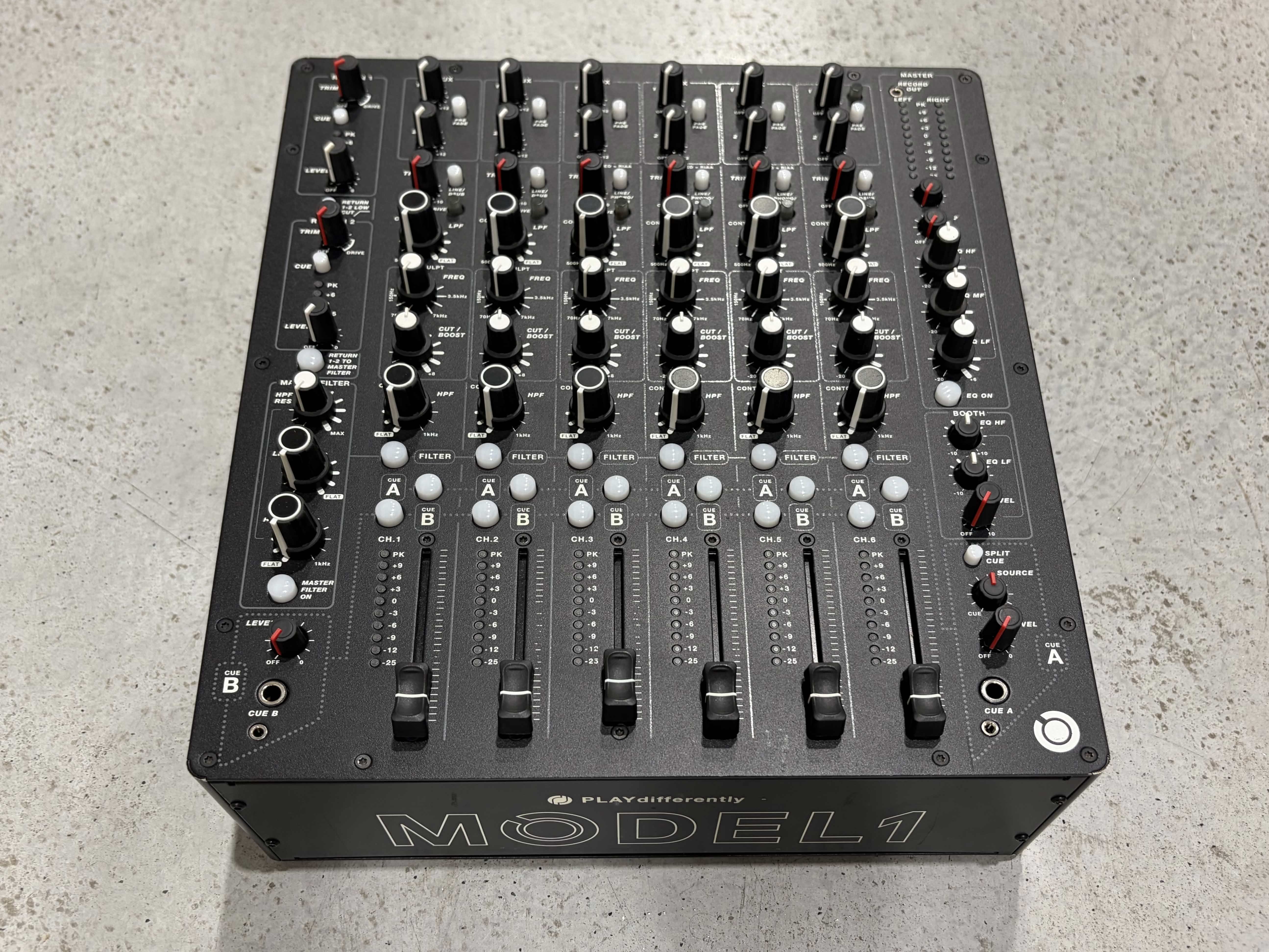 Una Playdifferently Model 1 reacondicioinada por Sounds Market.